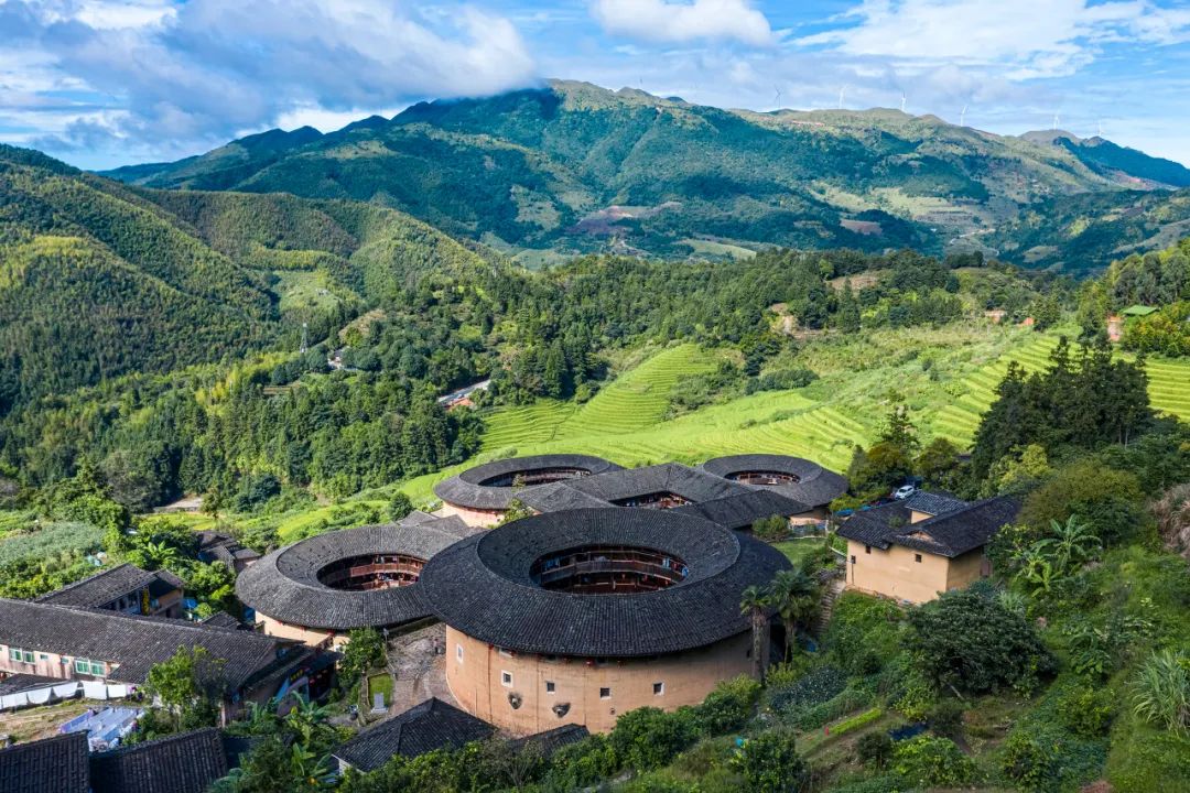 福建，东南沿海的璀璨明珠闪耀辉煌